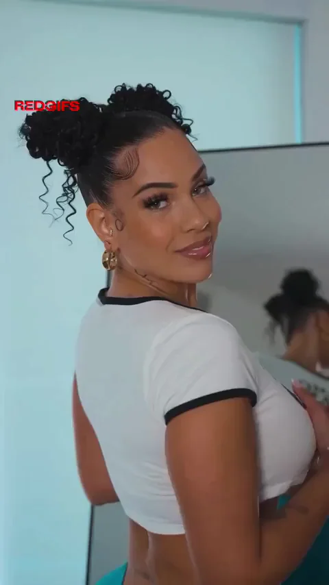 This big fat ass is unbelievable 😩🍑