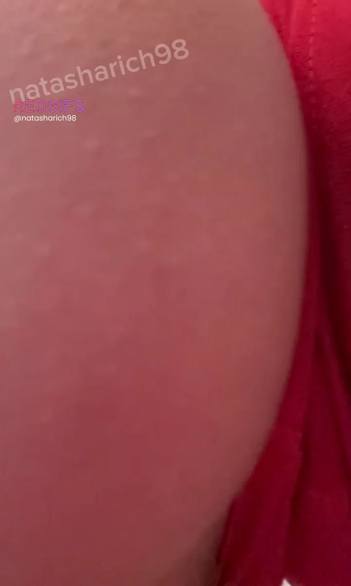 Damn, I just love how red booty shorts look on my tanned booty