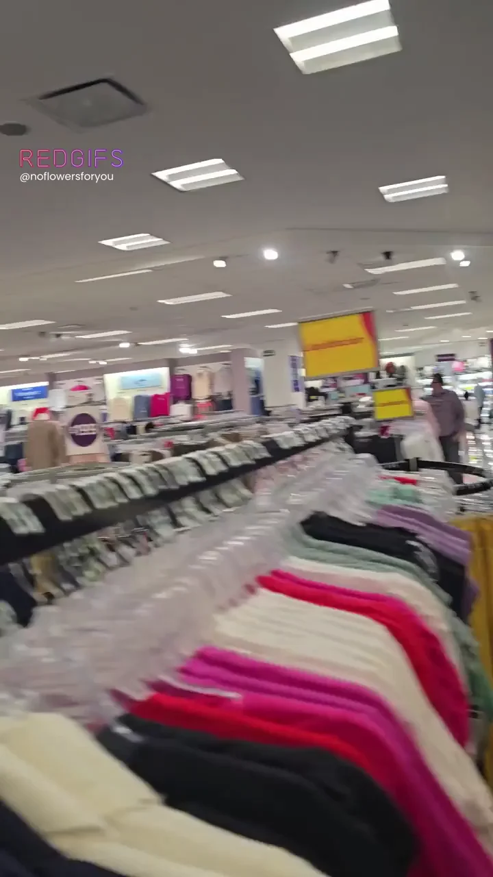 Quick Ass Flash in Women's Clothing Aisle