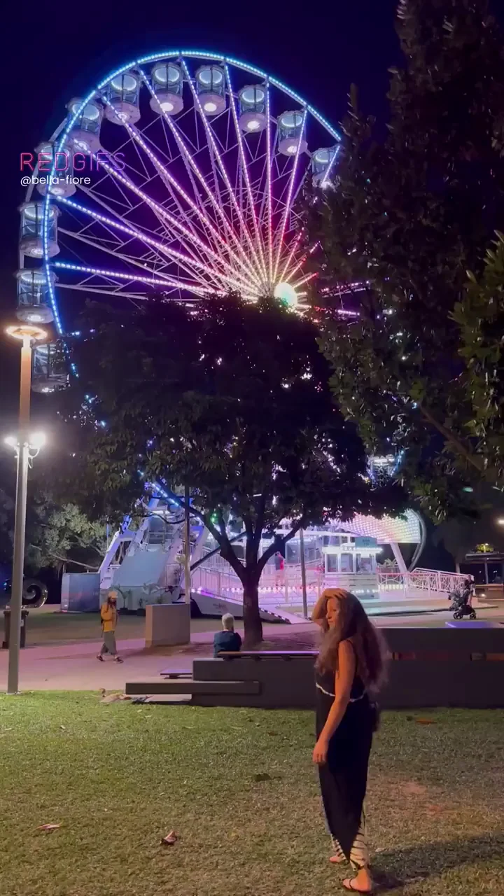 Sneaky Late-Night Tit Flashes at the Ferris Wheel 🌃🍈🍈