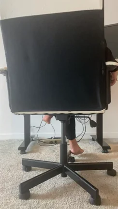 Boss Babe Manager Flashes Her Thick Tits in the Office Chair