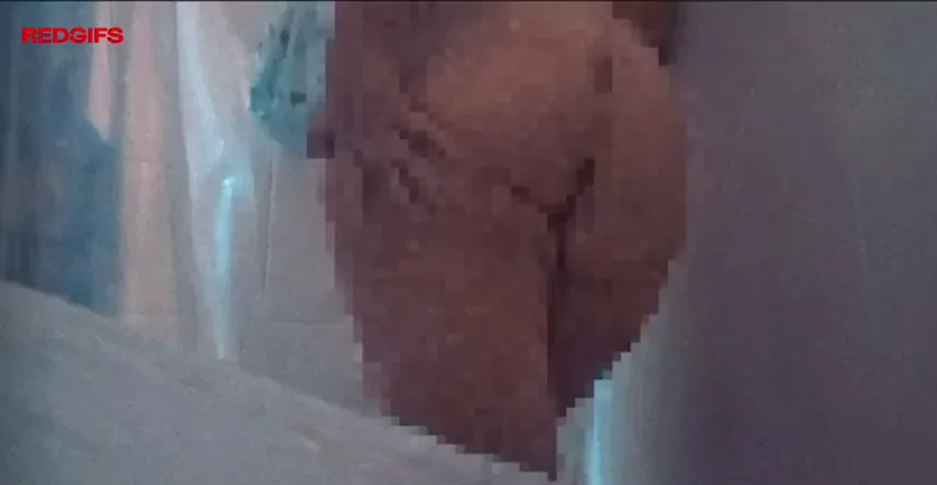 Oh no I’m glitching! Or have I corrupted your mind to only see the stuttering, distorted, unraveling version on my plump body you don’t deserve? Are you going to break?