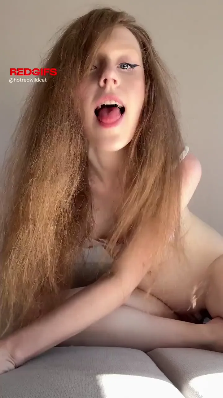 I want to lick your face and drool all over you while you jerk off to me 🤤👅