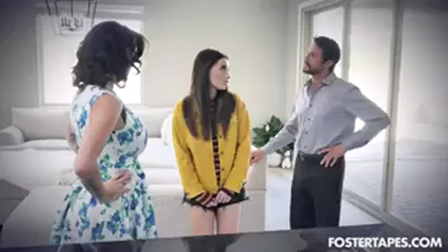 🔥 FFM Teen's Naughty Curiosity Unleashed 💦
