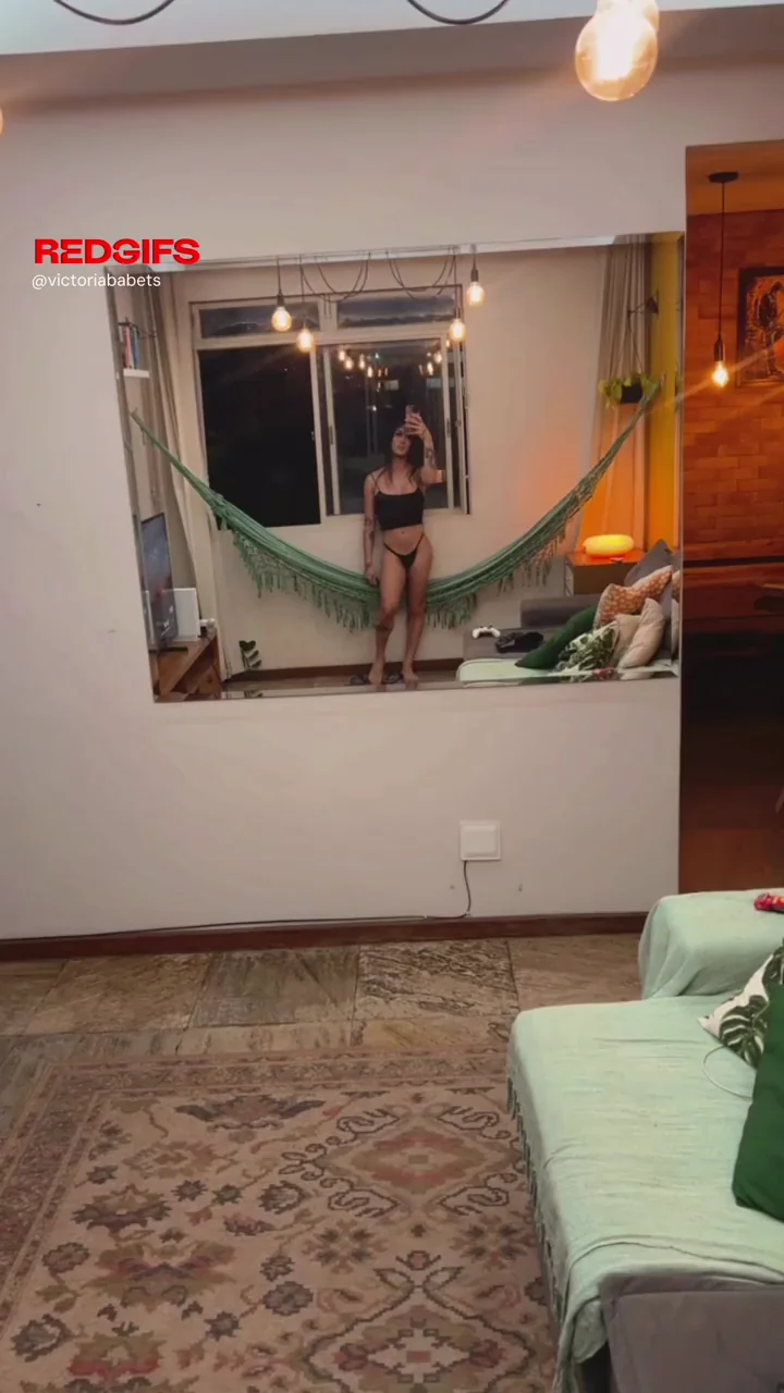 Petite Trans Babe Teases: Fuck Me Even If You Know? 🍑💦