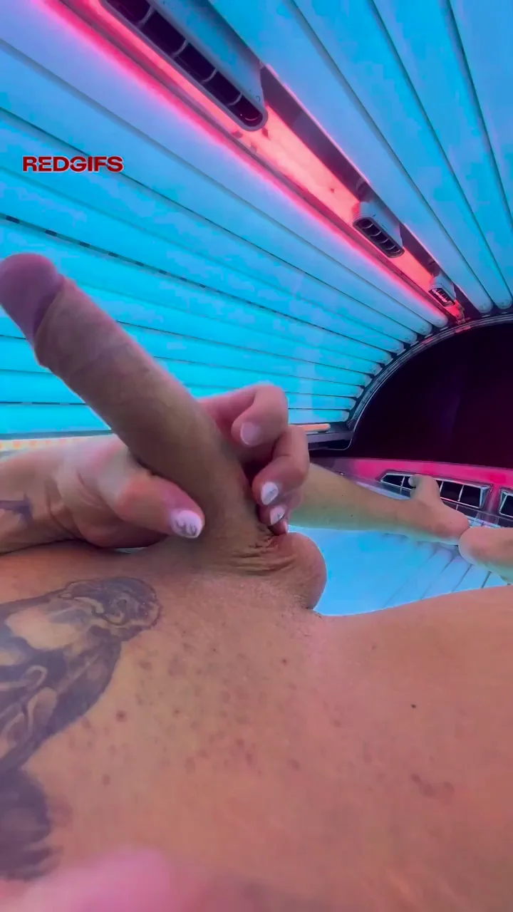 POV Tease: 25yo Stud Jerks His Massive Cock in Tanning Bed