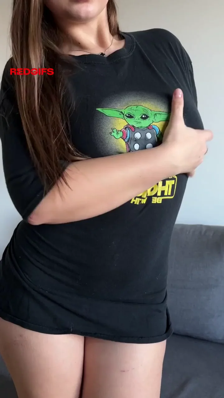 Nerdy Babe's Epic Baby Yoda Titty Drop 💚🍈🍈