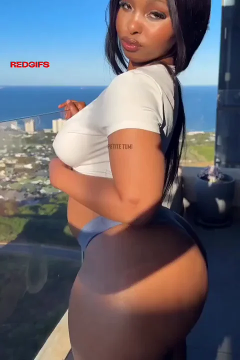 She's Juicy AF