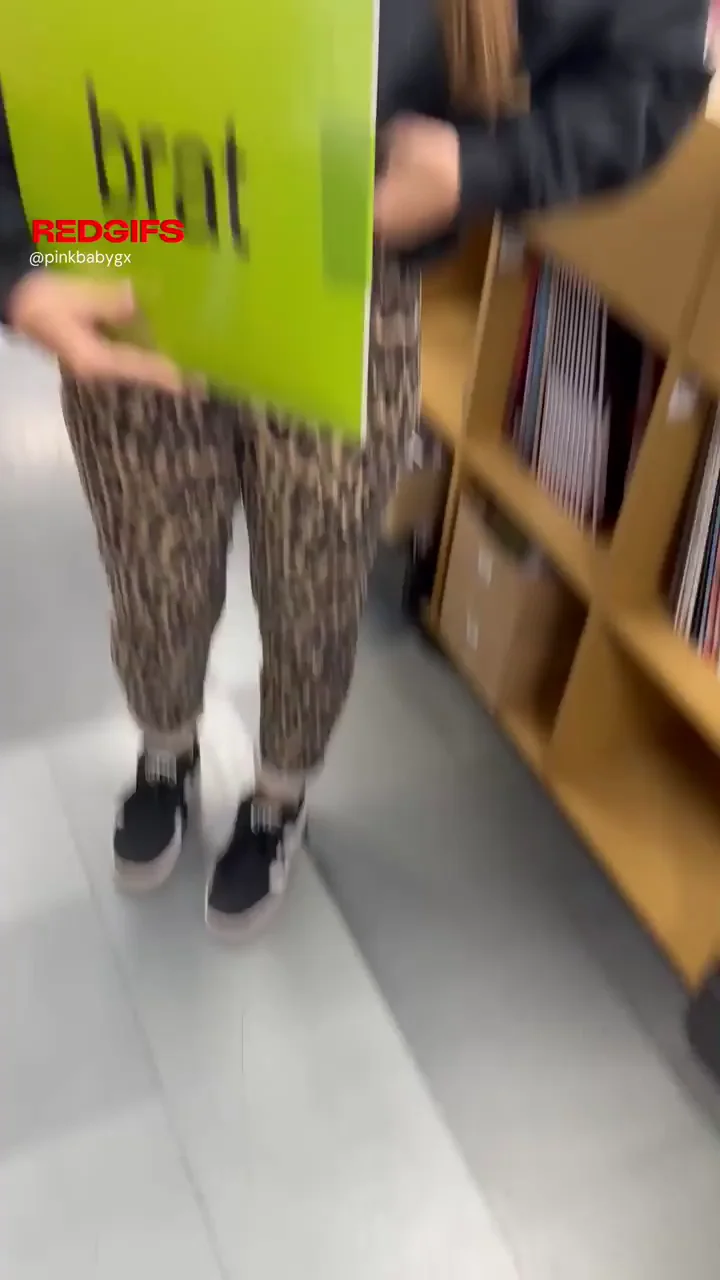 Charli XCX Tits Flash in Record Store 😈🍈🍈