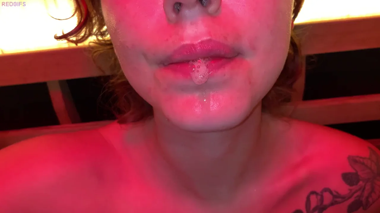 Juicy Redhead Slut Craves Drizzling Spit Everywhere 😛💦
