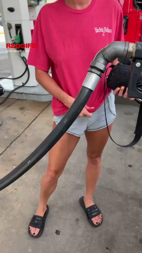Gas station titties