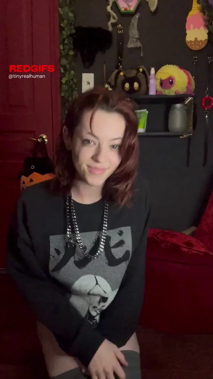 Walk This Naughty Goth Puppy Bitch? 🐶🔥🙈