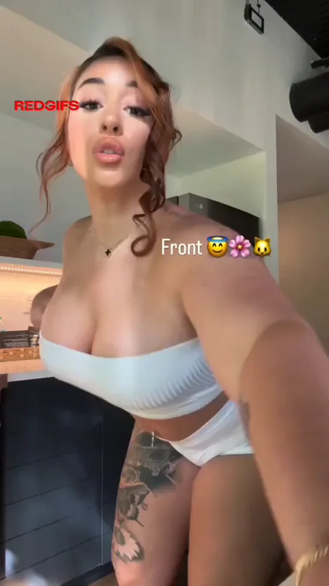 Thick AF Booty Riding Dildo Machine 🍑🔥