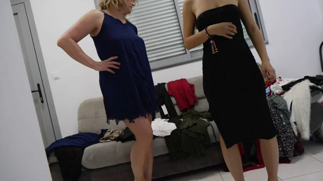 OC Changing Room-presenting boobs by myself if you don't you yourself !