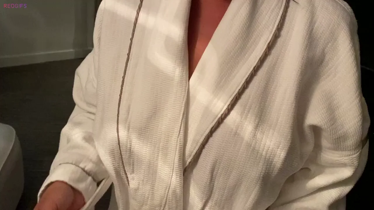 😈 Craving That Deep Fuck, Asian Hottie Needs It Bad 💦