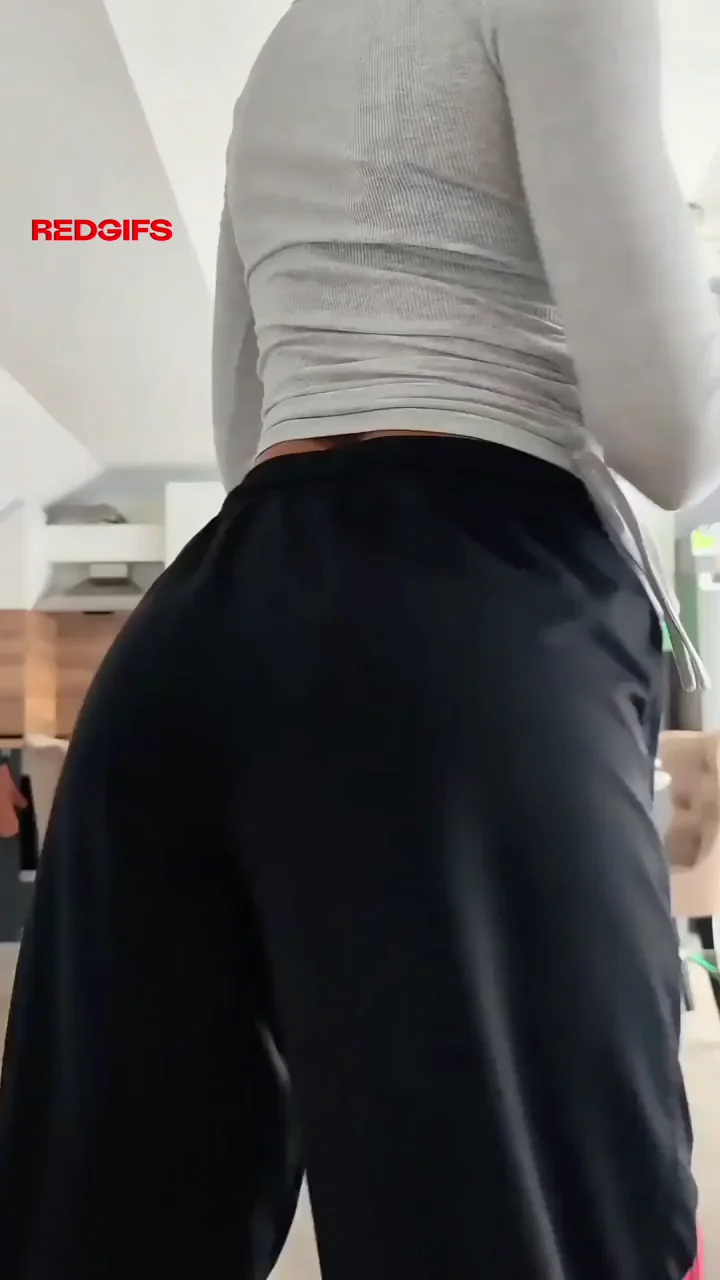 Can't miss it... Ass and pussy shake for you