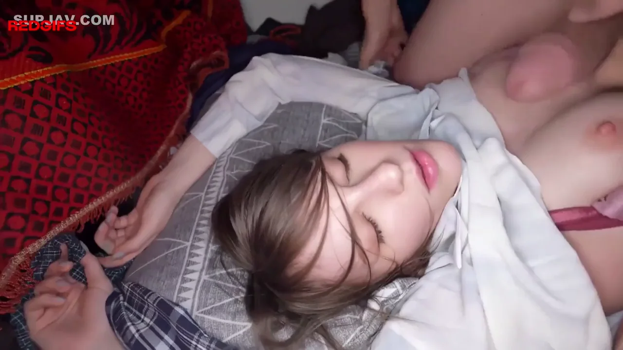 Melody Marks' Wet Dream Blowbang 😴🍆💦