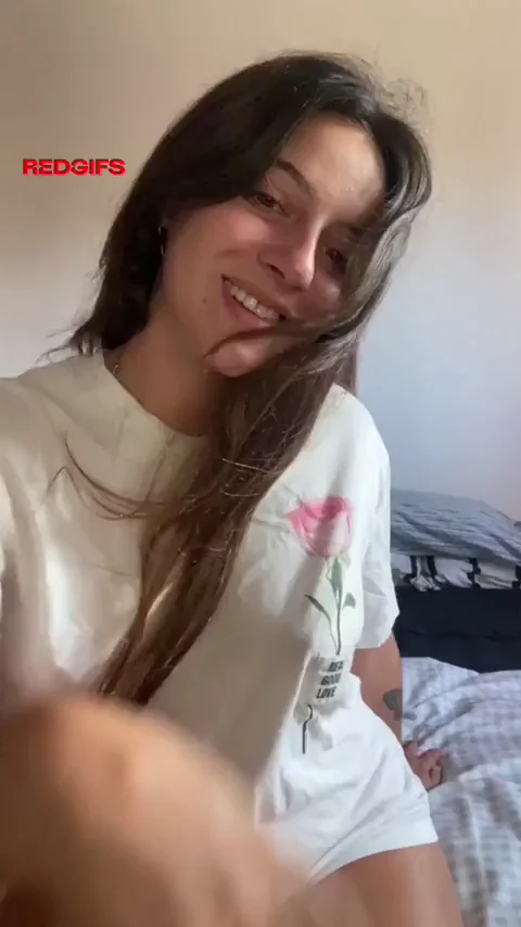 Tiny Bouncy Titties & Dripping Pussy Tease 😍🍑