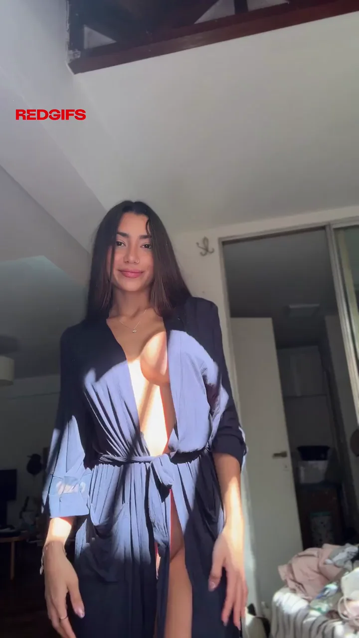 undressing my huge tits