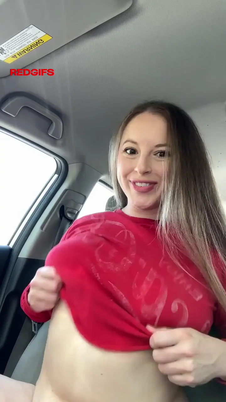 These natural boobs are the ideal stress balls