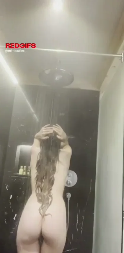 Booty hot enough to make you obsessed over it?