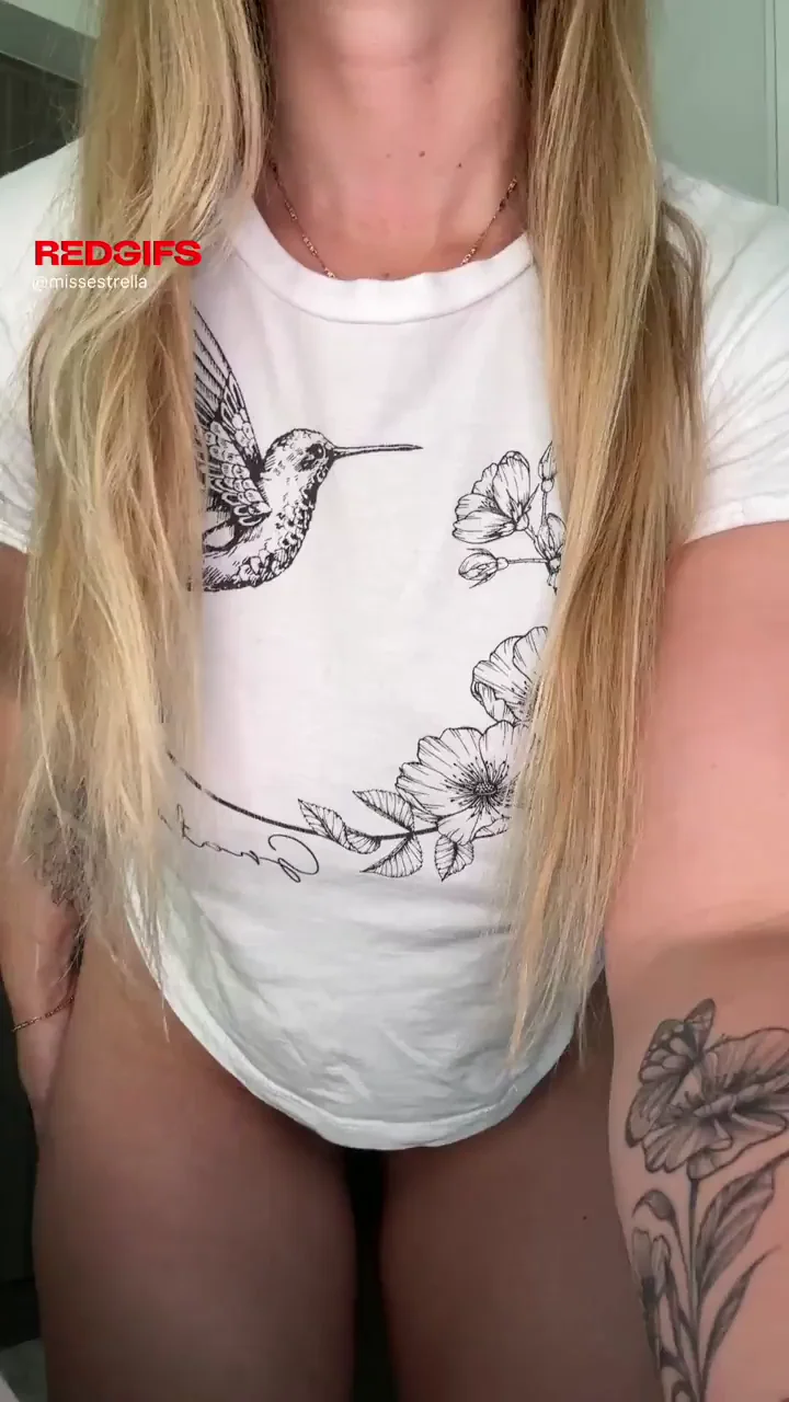 Blonde MILF's Perfect Naturals Make You Explode 💦🍈🍈