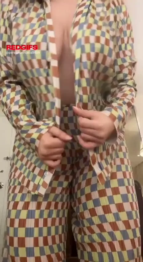 Cheating Wife Teases: Can I Rep Your Cock? 🍆💦 Big Tits OnlyFans Slut