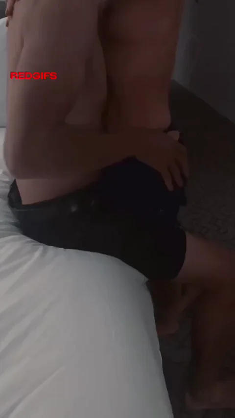 Thickest BBC Bull Teases Cuck Hubby 😈🍑💦