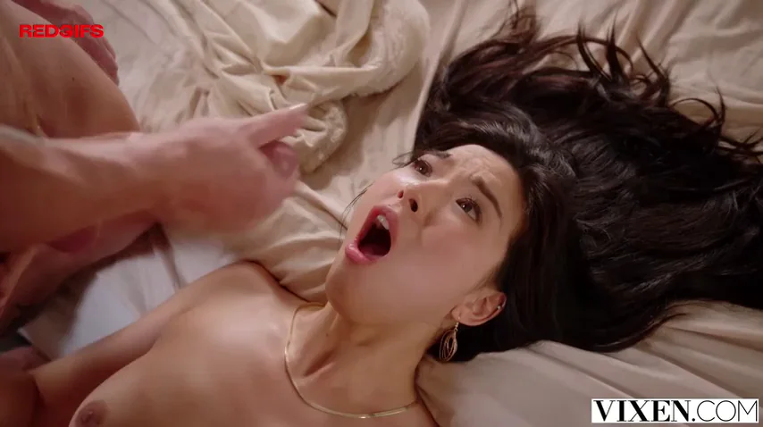 Perfect Asian Keeps Sucking After Cumshot