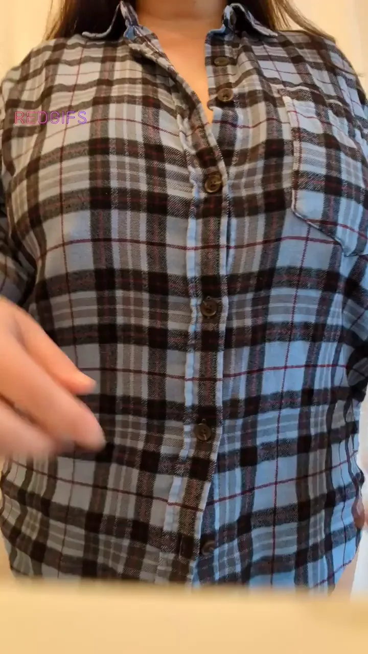 Where do your eyes go first?