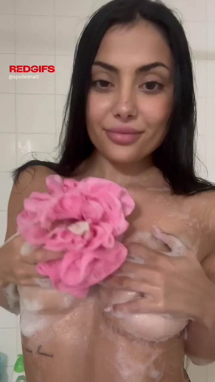 Soapy Titties for Daddy 😍🧼💦