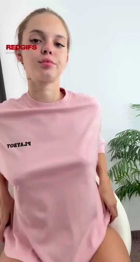 Sweaty Fit Babe Teases in Pink Tee 💦🍑