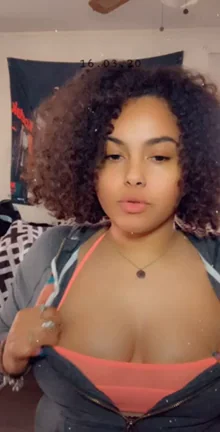 Something about flashing my tits turns me on ??