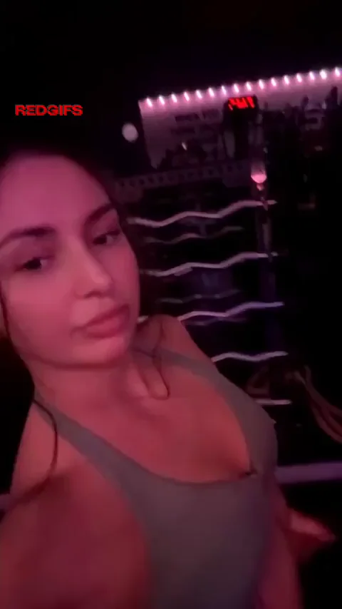 20yo latina gym girl