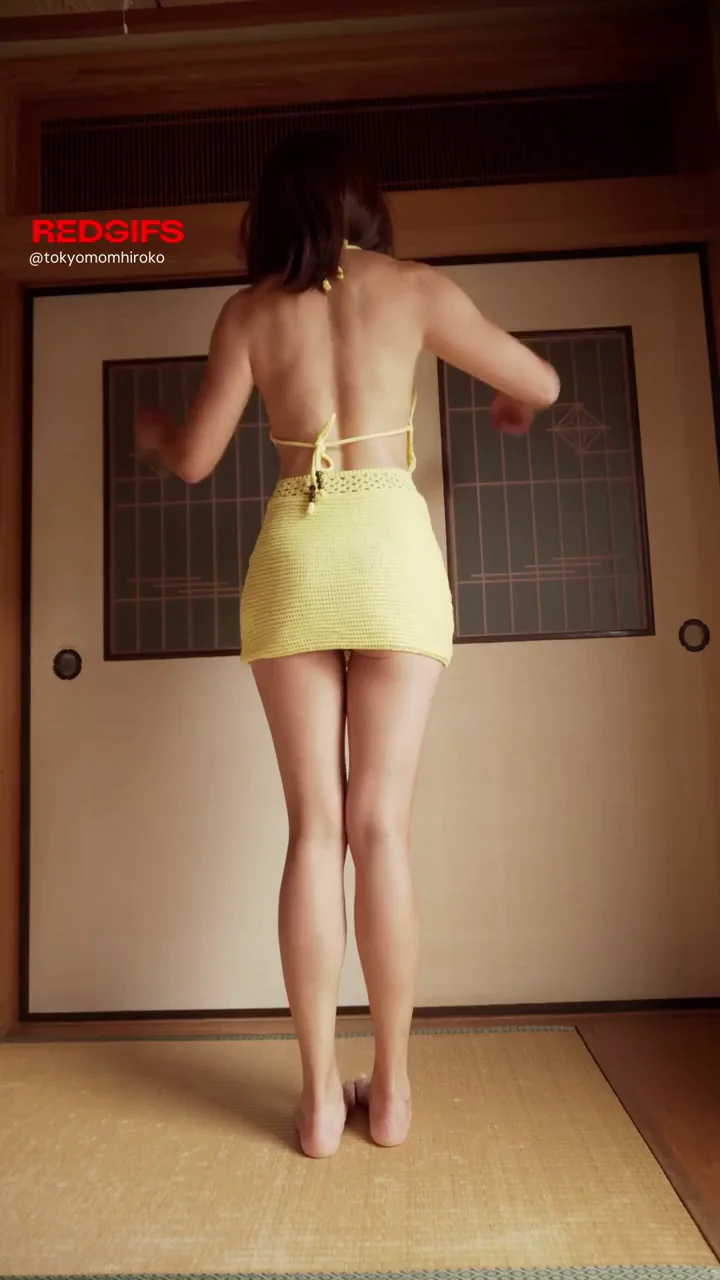 Sexy Japanese mommy