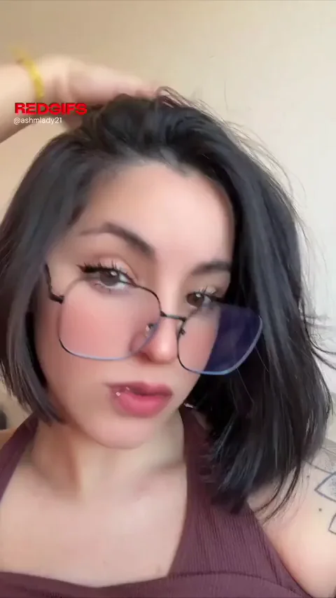 My natural tits want to play with you