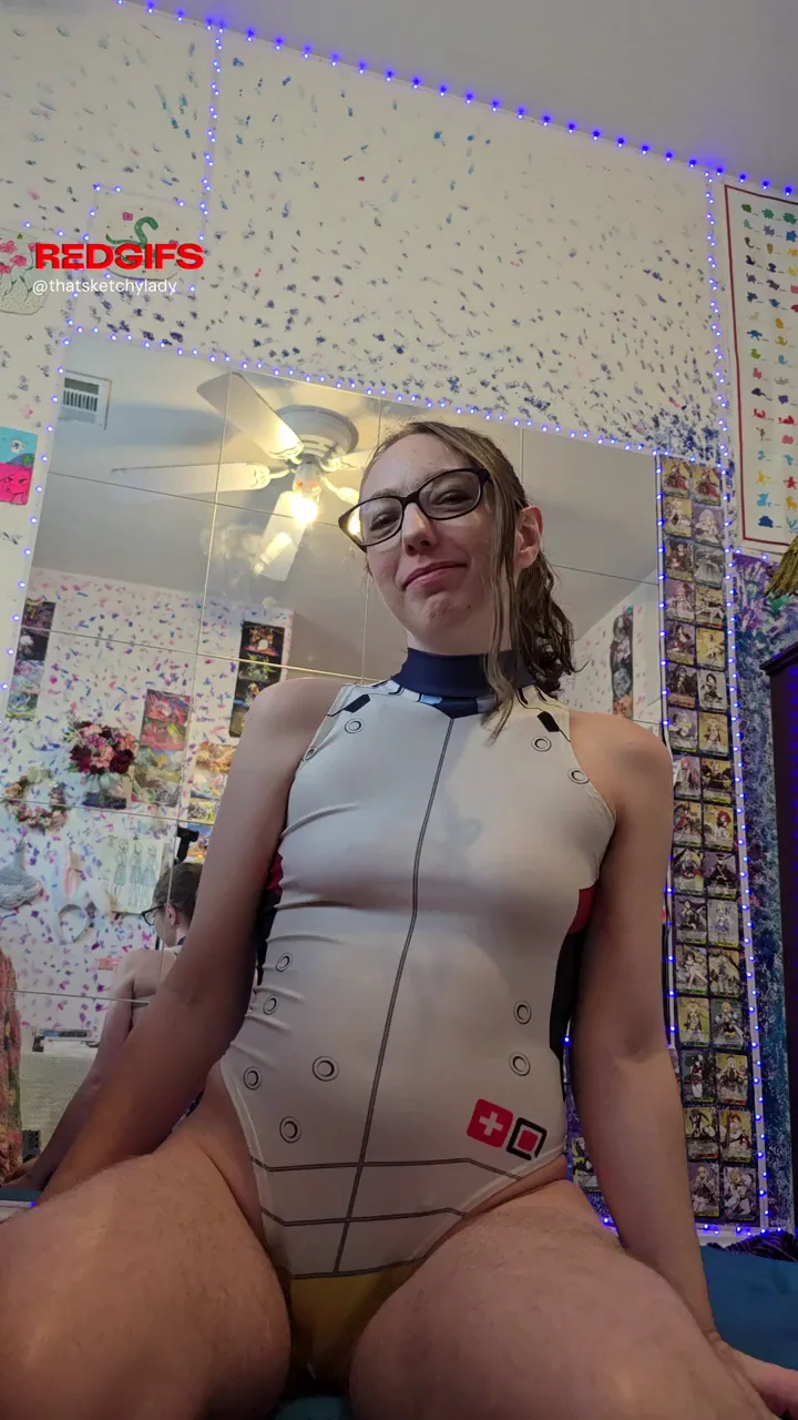 Kneeling Mercy Cosplay Slut Teasing Her Thick PAWG Booty