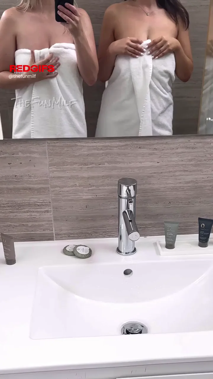 Two milfs and their towels