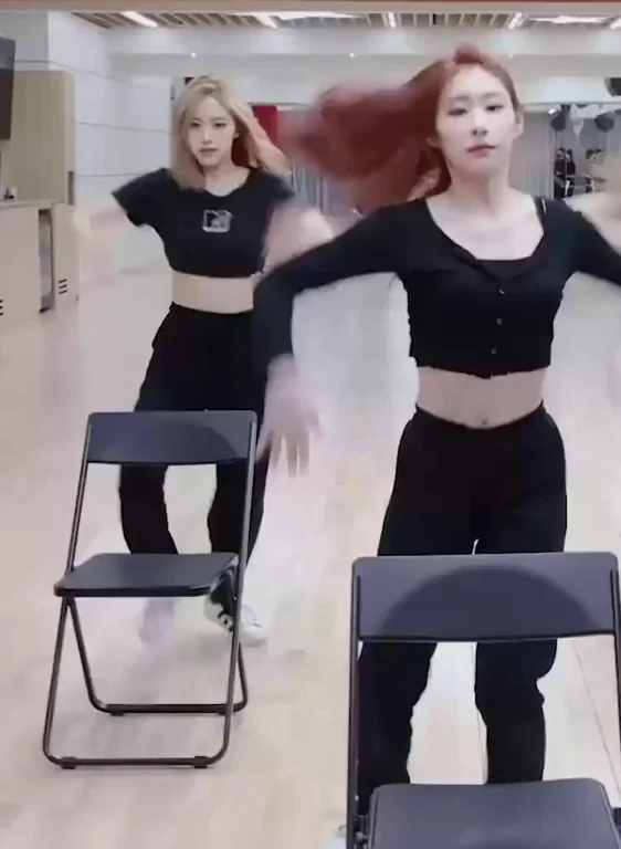 🔥 ITZY Ryujin & Chaeryeong Dance Tease 💦 Kpop Fap Fuel