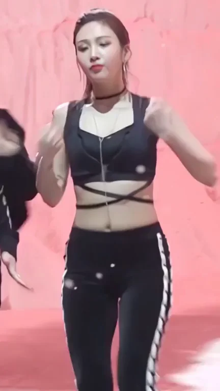 Red Velvet - Joy and Wendy