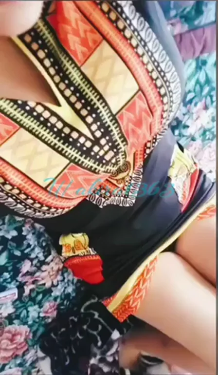 Chubby Asian Mom Wife's New Year's Pussy Spread & Finger Fuck 😈🍑