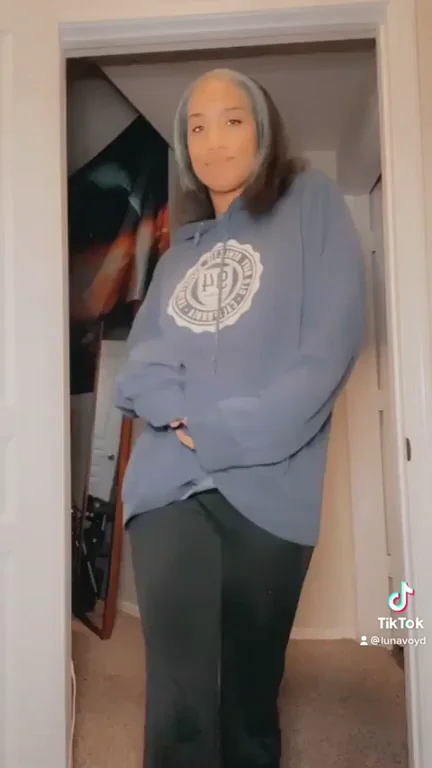 Hoodie Hottie Tease: Curvy Ebony Babe's Doorway Glow-Up