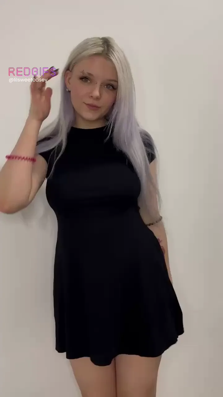 Hoow many guys would want to fuck a 19yrs young slut? Just drop ur age;)