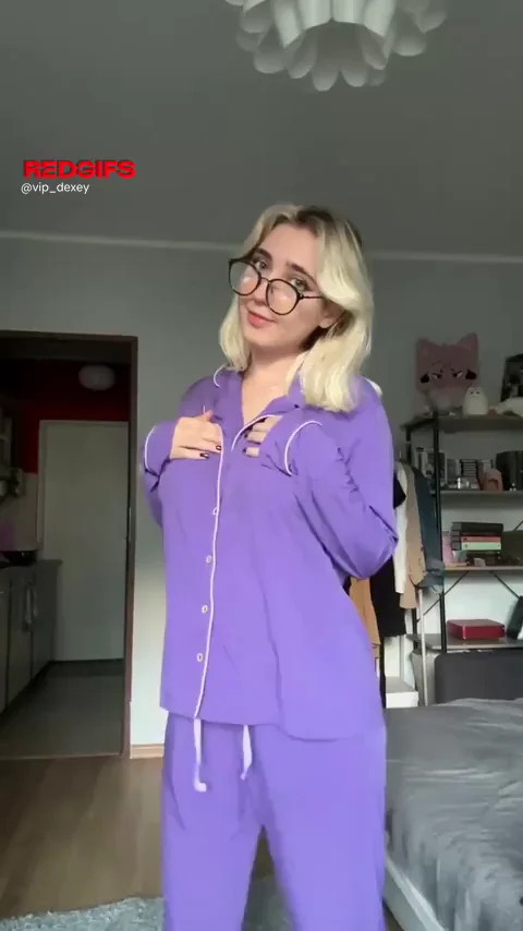 Cute Nerdy Teen Flashes Massive Tits: Lights On or Off?