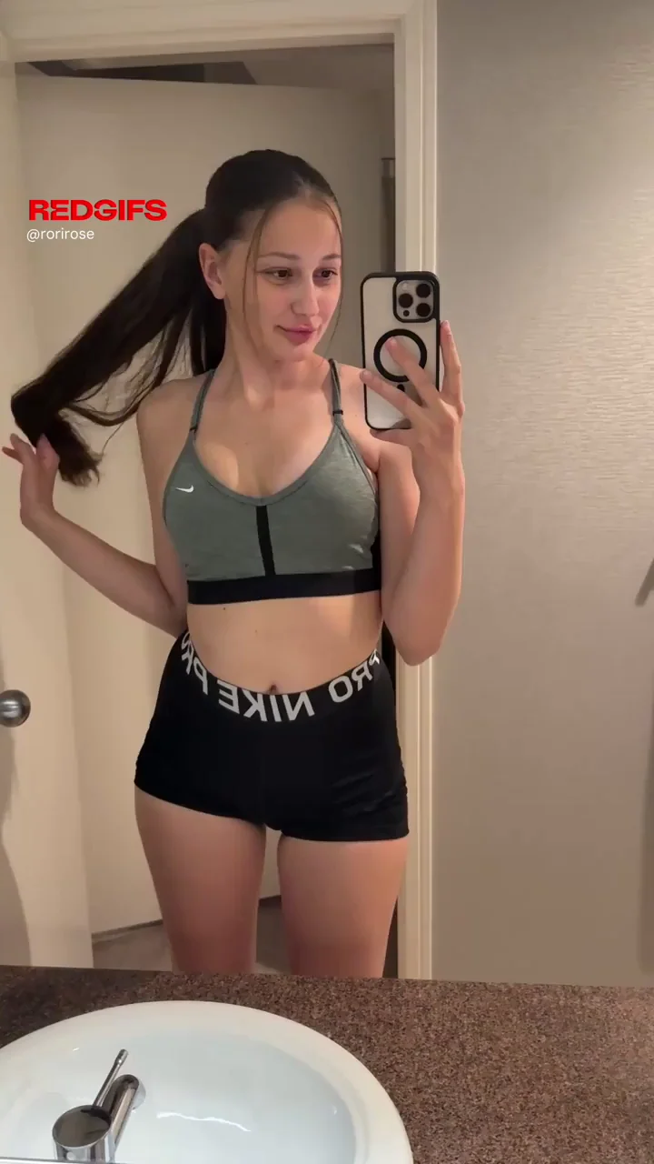 Thick PAWG Tease in Tight Nike Shorts 😍🍑