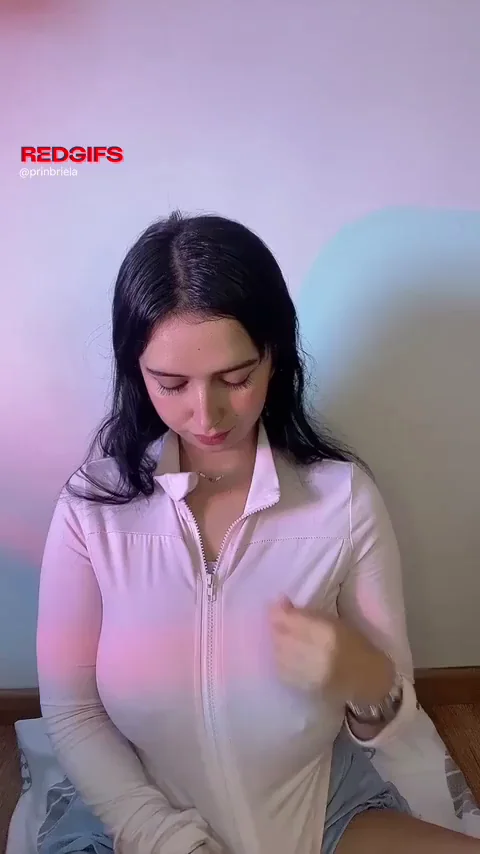 Make me feel adored (reveal)