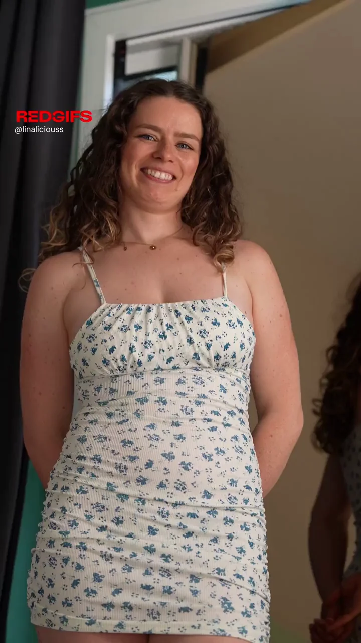 21 year old titty reveal