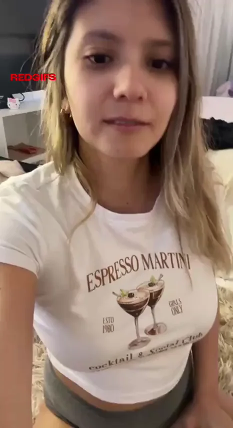 Petite teen tits reveal