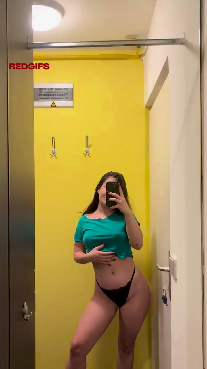18yo college girl [reveal]