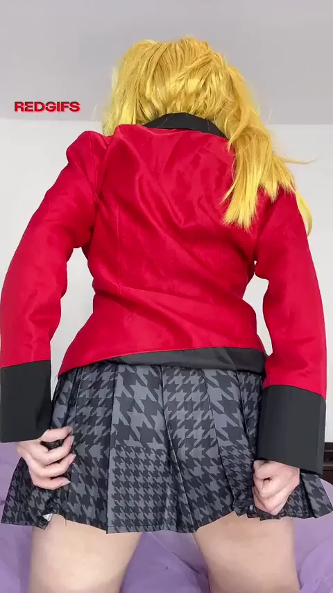 Is it better to twerk on the face or on the dick?